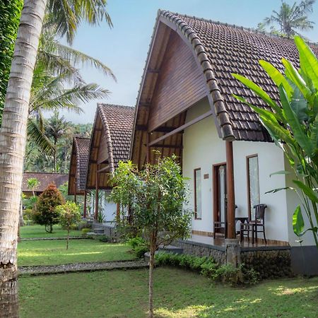 Crystal Bay Villa Sakti Exterior photo